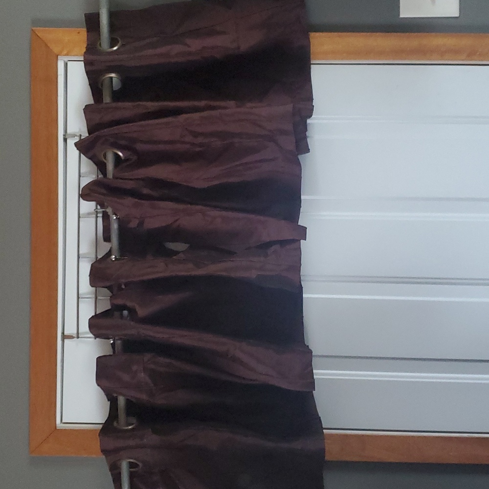 Chocolate valances